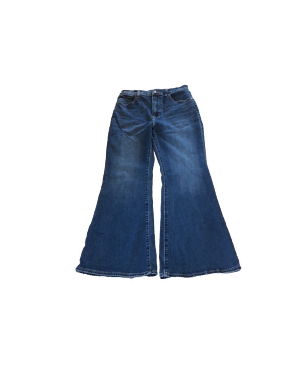 Abercrombie and Fitch The Flare Ultra High Rise jeans size 30/10S Curve love